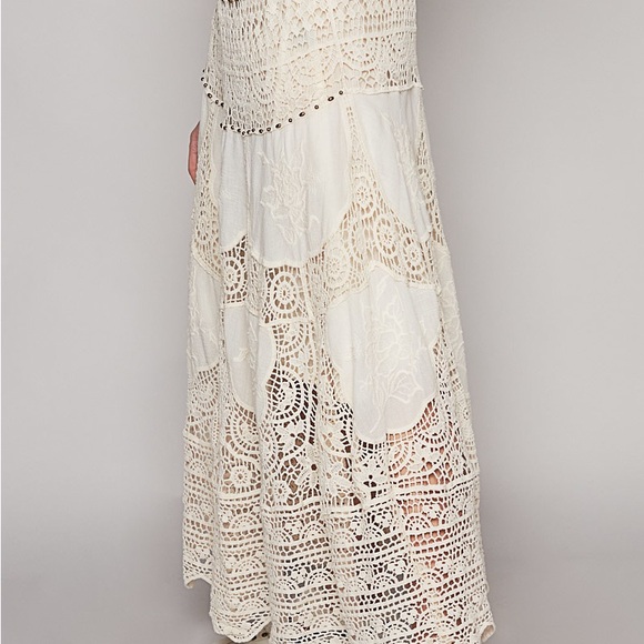 ONE LEFT POL Cream Crochet Knit Metallic Beaded Elastic Waist Maxi Skirt - Picture 5 of 8